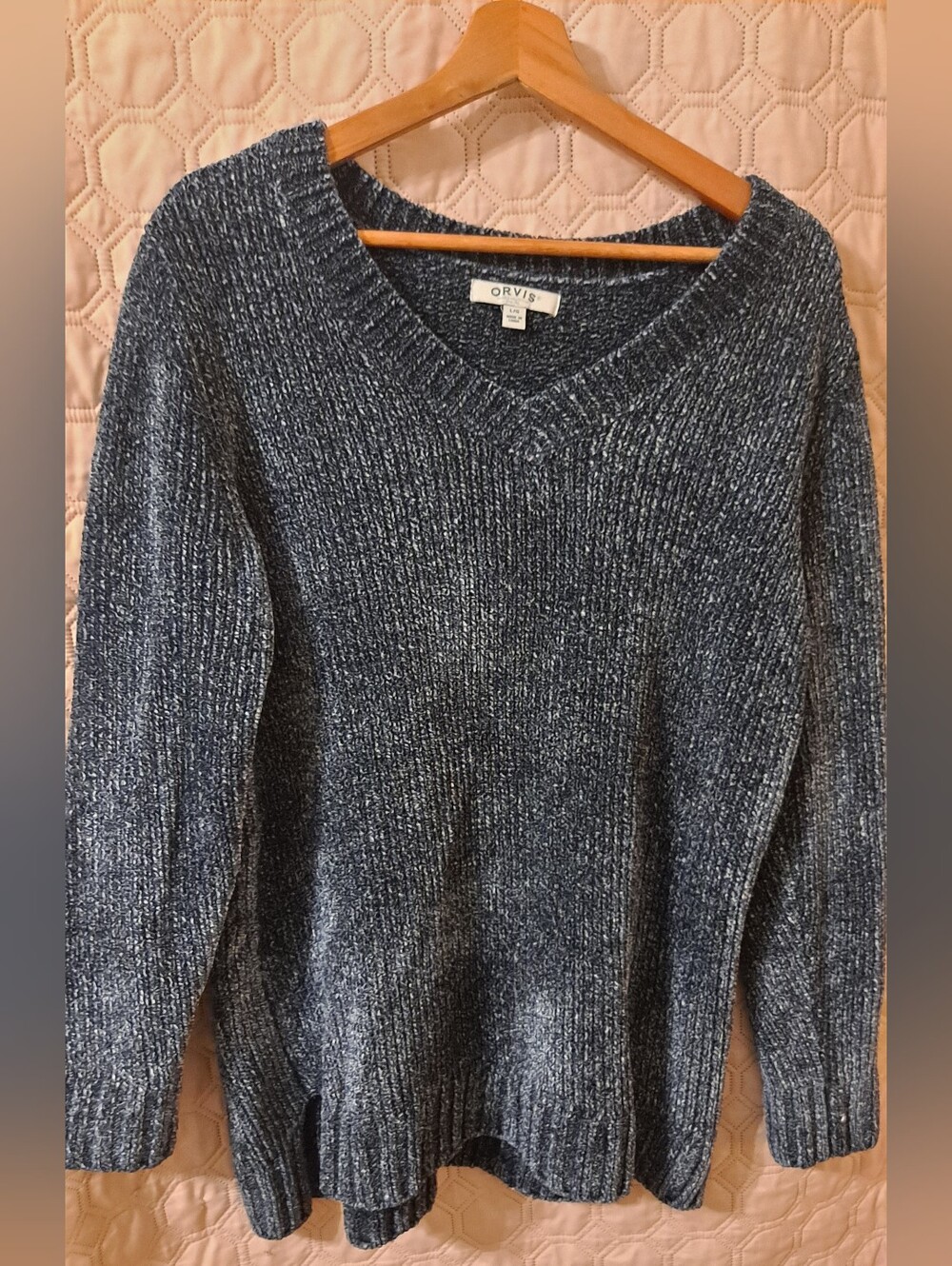 Orvis Women's Marled Navy and White V-Neck Sweater Sz L
